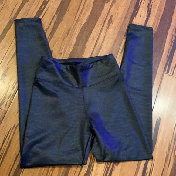 Express faux leather leggings - zebra pattern - Picture 1 of 2